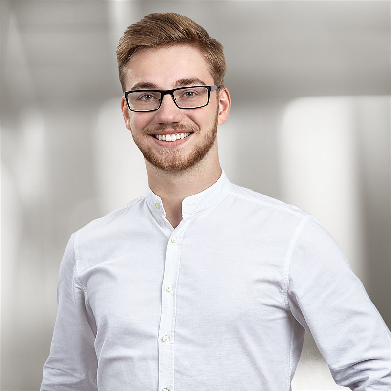 Michalis Tselikis ist Auszubildender bei dualutions. Michalis Tselikis ist Auszubildender bei dualutions.
