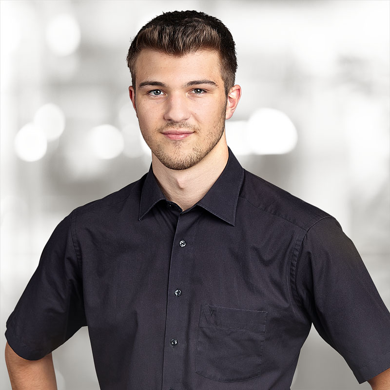 Samuel Mock ist Auszubildender bei dualutions. Samuel Mock ist Auszubildender bei dualutions.