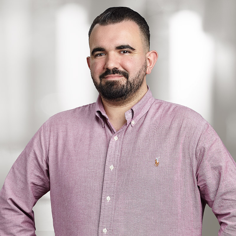 Unser Account Manager Mustafa Gülak hilft Ihnen bei allen Fragen rund um Ihre IT-Infrastruktur.